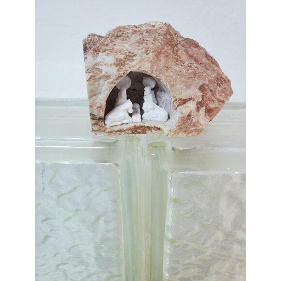 Mini Peruvian Nativity White Onyx Holy Family in Stone Cave Handmade Great gift - Picture 10 of 15